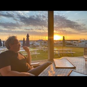 Meet your Posher, Jacqueline